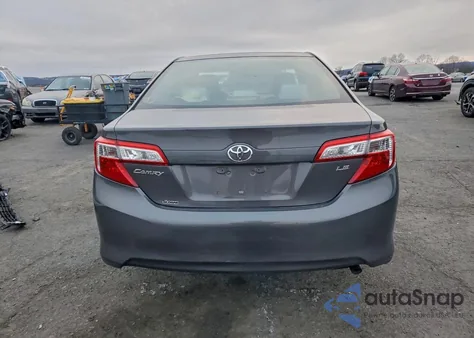 2013 Toyota Camry L z USA, uszkodzony, nr VIN 4T4BF1FK2DR302573